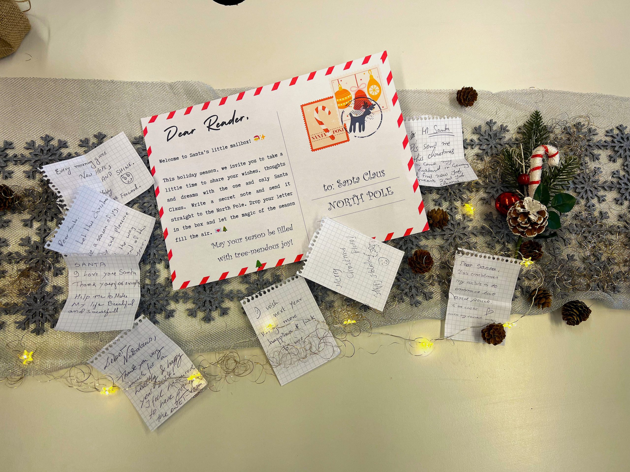 Handwritten messages at the festive